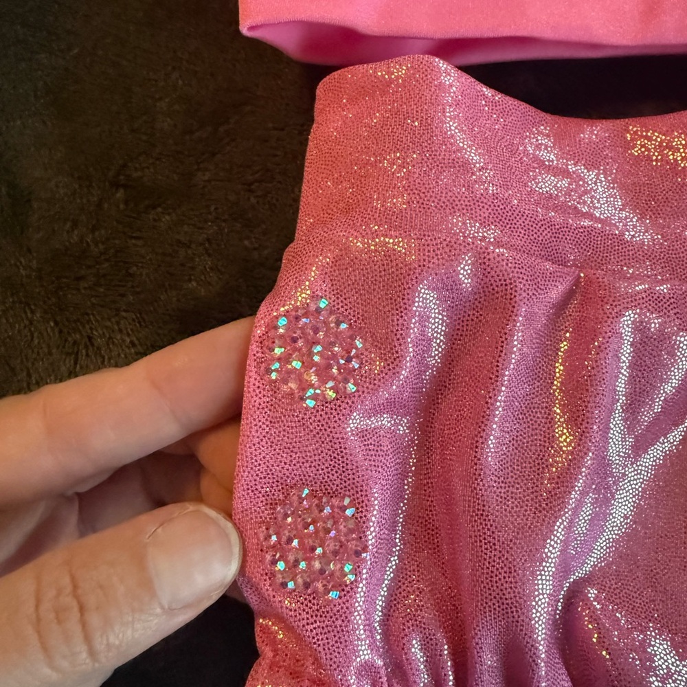 Pink Ruffle Two-Piece Swimsuit Set - Picture 2 of 4